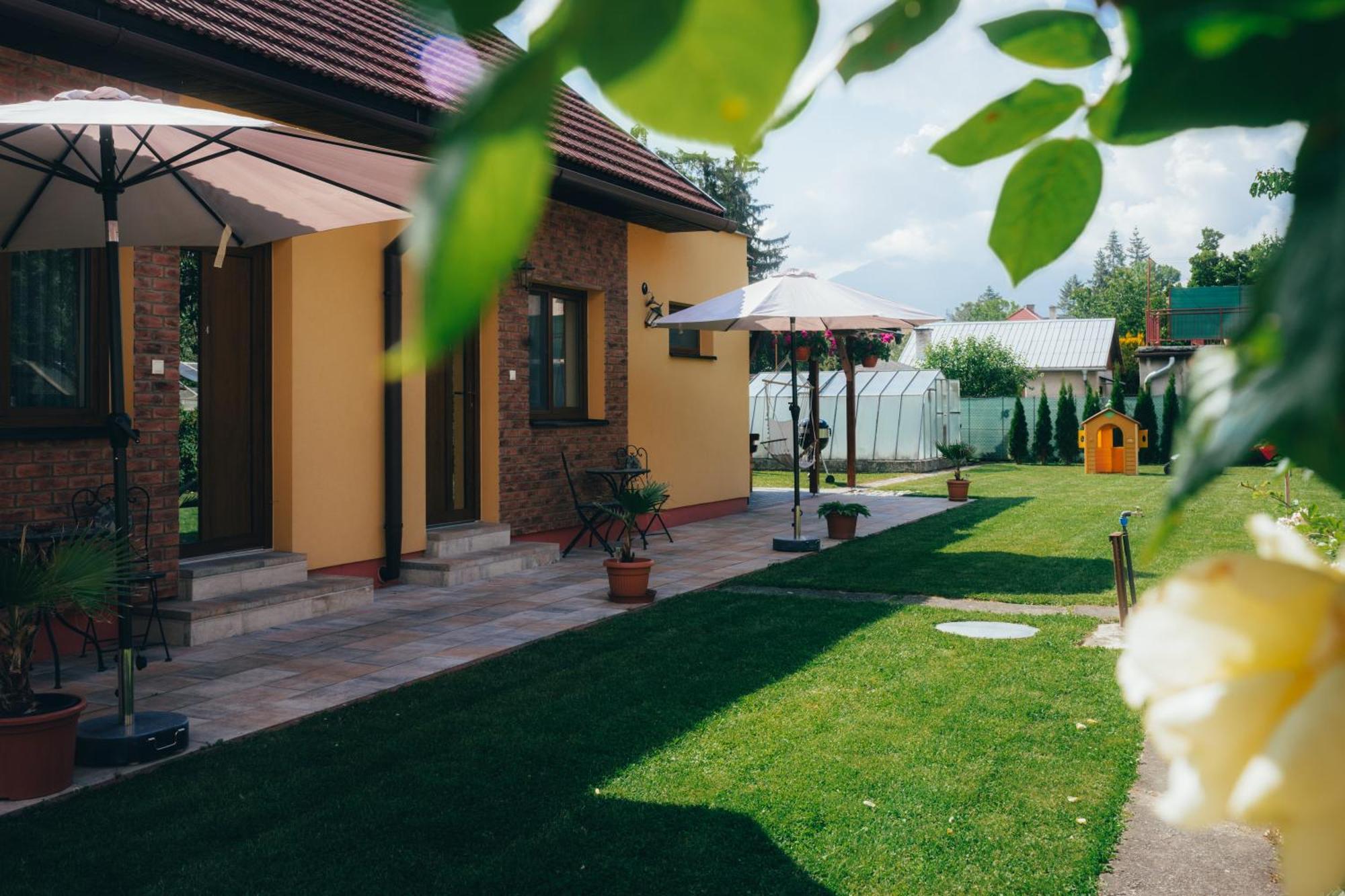Apartmány Friends Liptov Lipótszentmiklós Kültér fotó